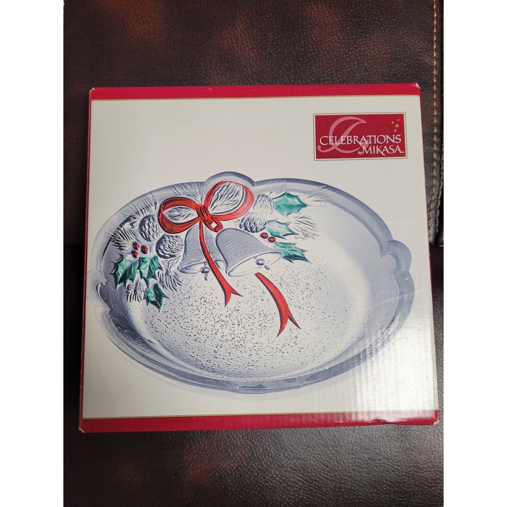 Celebrations by Mikasa Christmas Bells Holly Small 7" Gifting‎ Dish